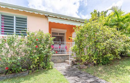 G&icirc;te n&deg;6238 Deshaies - Guadeloupe - photo