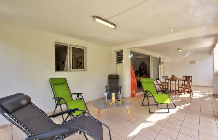 G&icirc;te n&deg;6800 Deshaies - Guadeloupe - Terrasse couverte